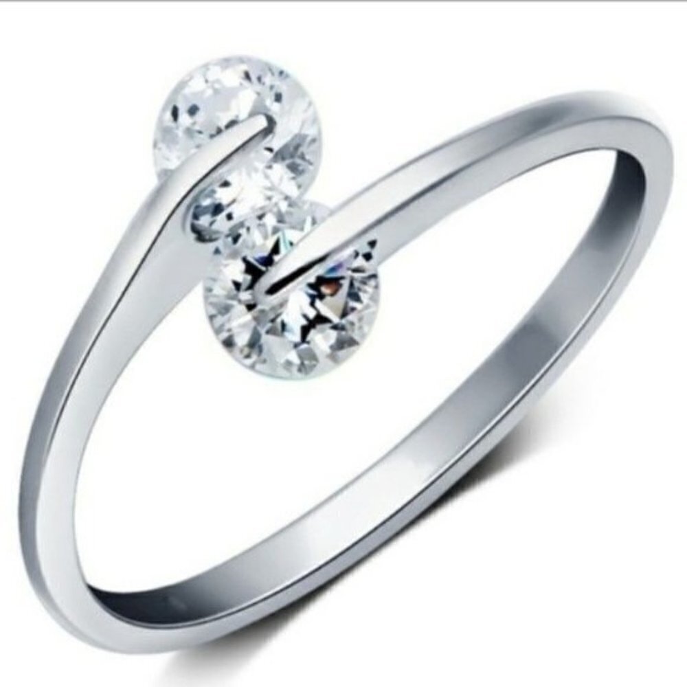 CUBIC Zirconia Sterling Silver Women's Ring Size 6